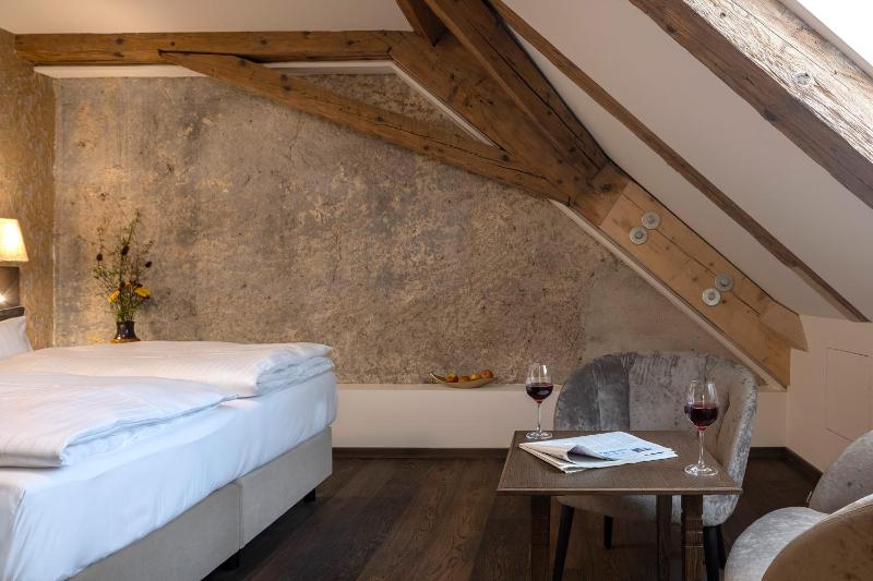 Superior Double Room image 4