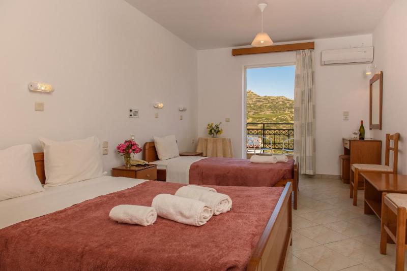 Triple Room image 3