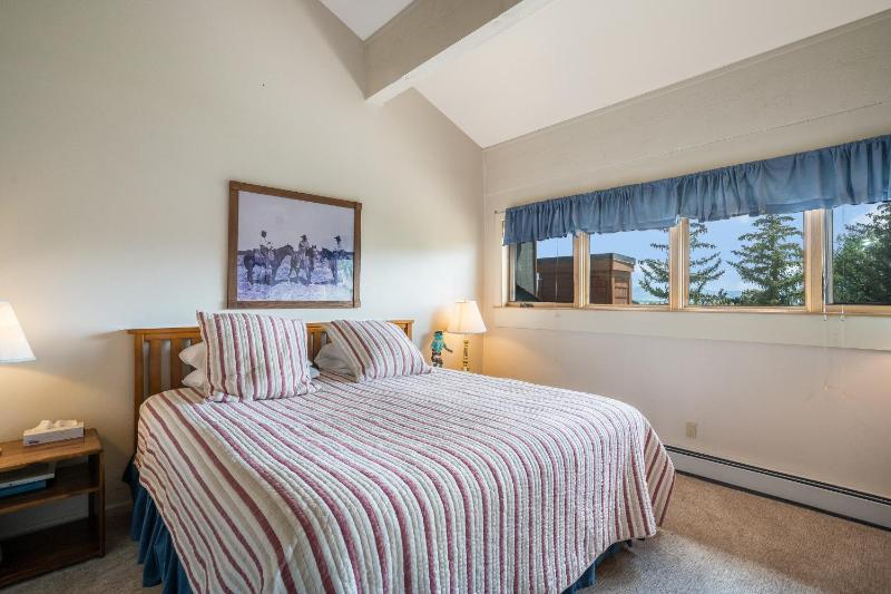 Moraine 27 Townhouse near Gondola - image 29