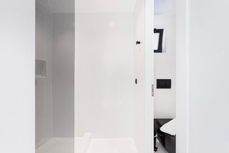 Budget Double with Private Cave Pool image 2