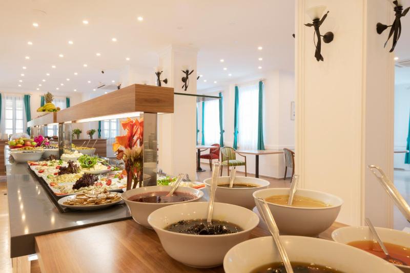 Soothe Hotel - image 18