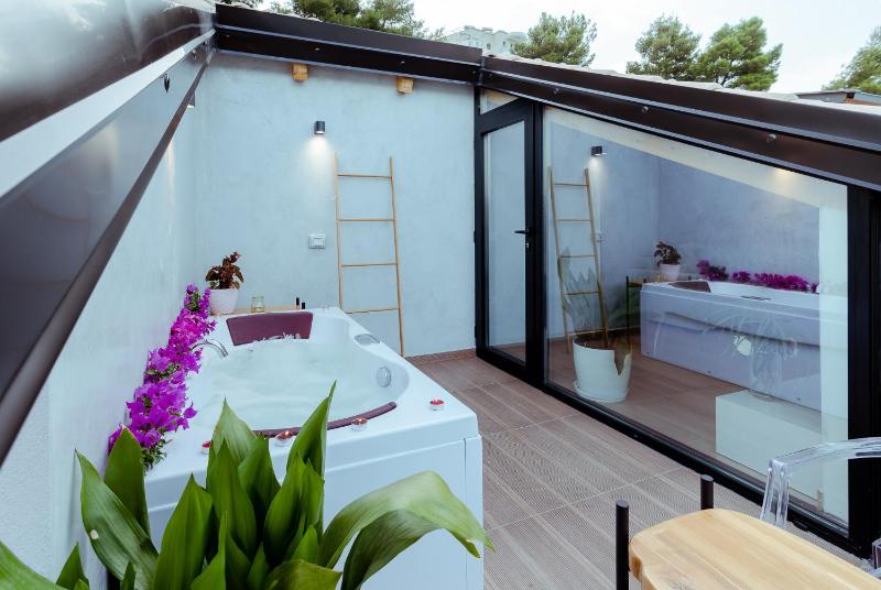 Rea Boutique Hotel - image 6