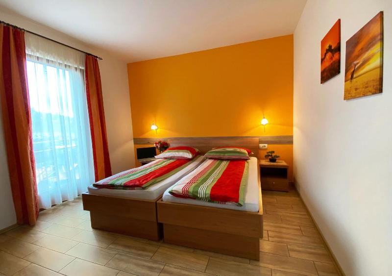 Double or Twin Room image 4