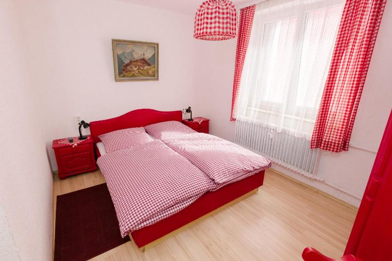 Double Room image 3