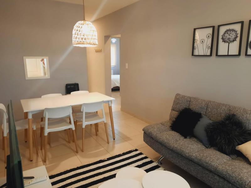 Hermoso Departamento con Cochera y Seguridad - image 8