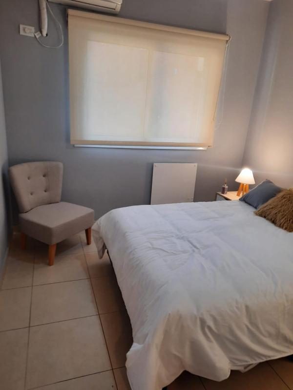 Hermoso Departamento con Cochera y Seguridad - image 12