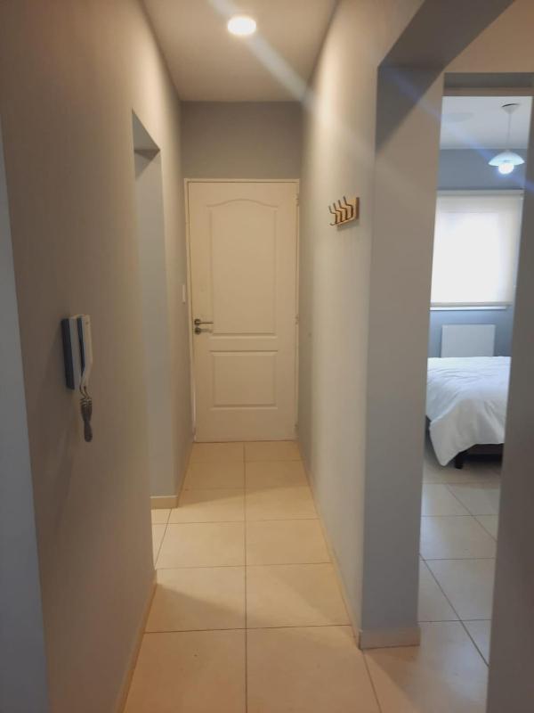 Hermoso Departamento con Cochera y Seguridad - image 10