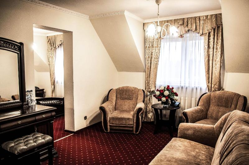 Queen Suite image 4