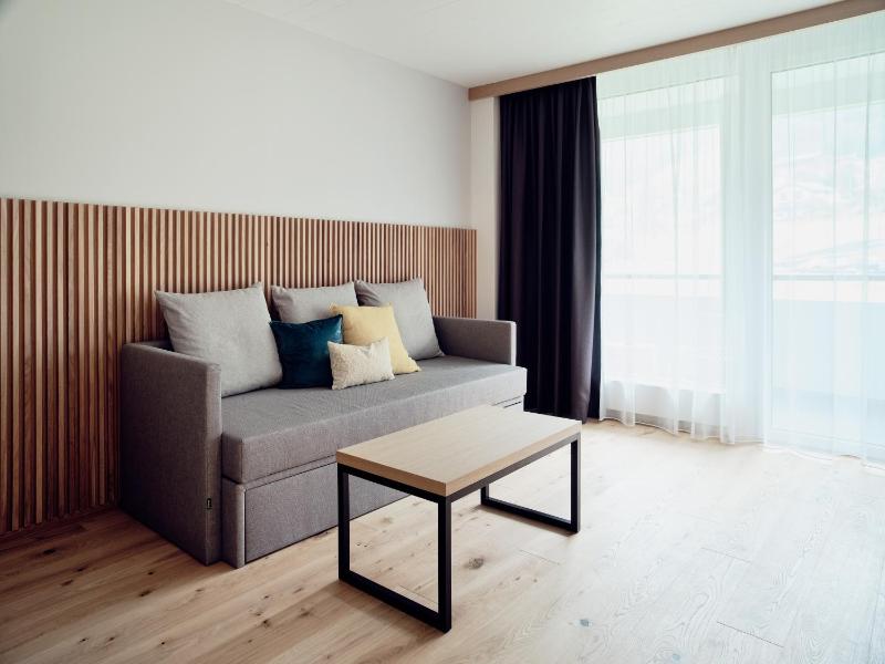 Three-Bedroom Apartment image 4