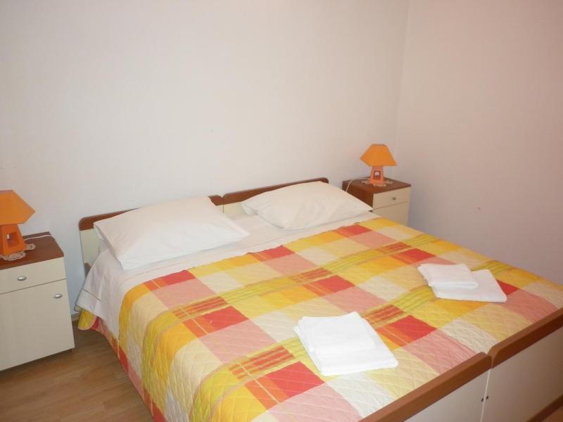 Two-Bedroom Apartment with Terrace and  Sea View image 3