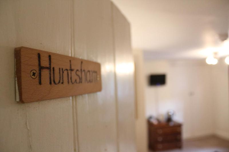 Twin Room image 1