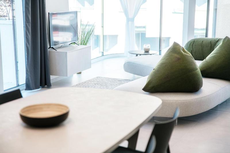 Flat Iron Apartments by Quokka 360 - Stylish Urban Stay 5 Minutes from Lugano Centre - image 20