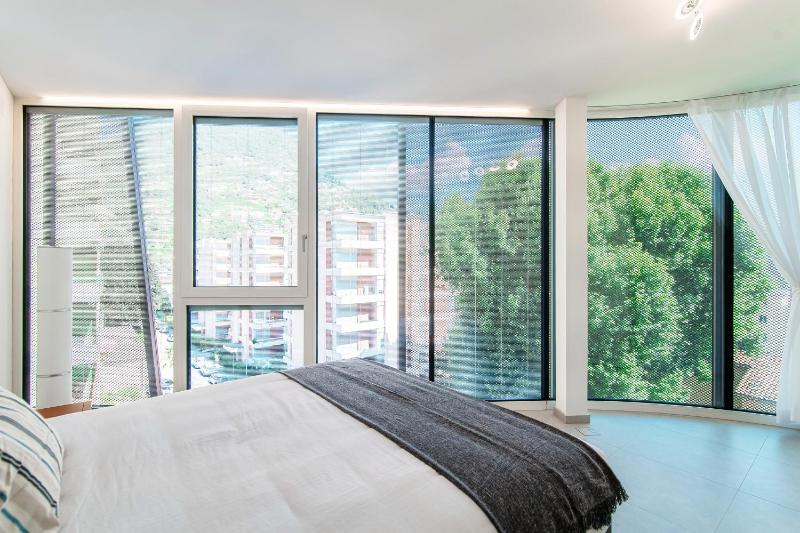 Flat Iron Apartments by Quokka 360 - Stylish Urban Stay 5 Minutes from Lugano Centre - image 49