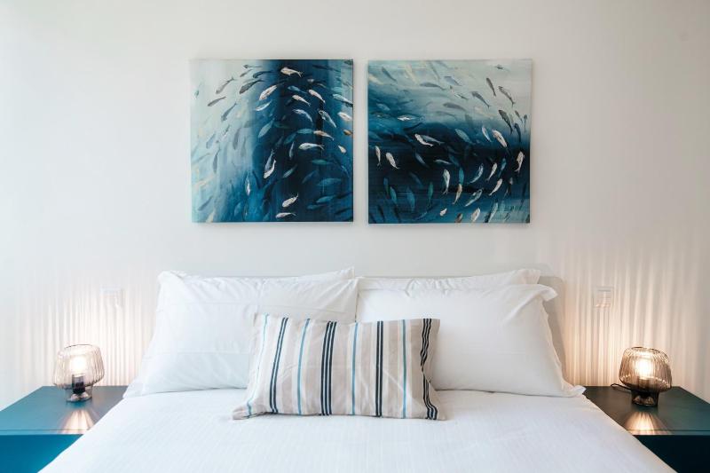 Flat Iron Apartments by Quokka 360 - Stylish Urban Stay 5 Minutes from Lugano Centre - image 17