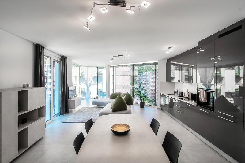 Flat Iron Apartments by Quokka 360 - Stylish Urban Stay 5 Minutes from Lugano Centre - image 4