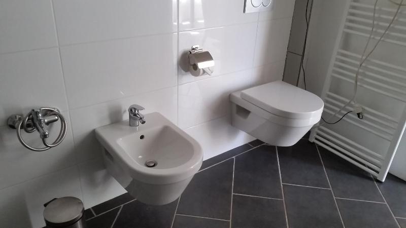 Studio Apartment image 3
