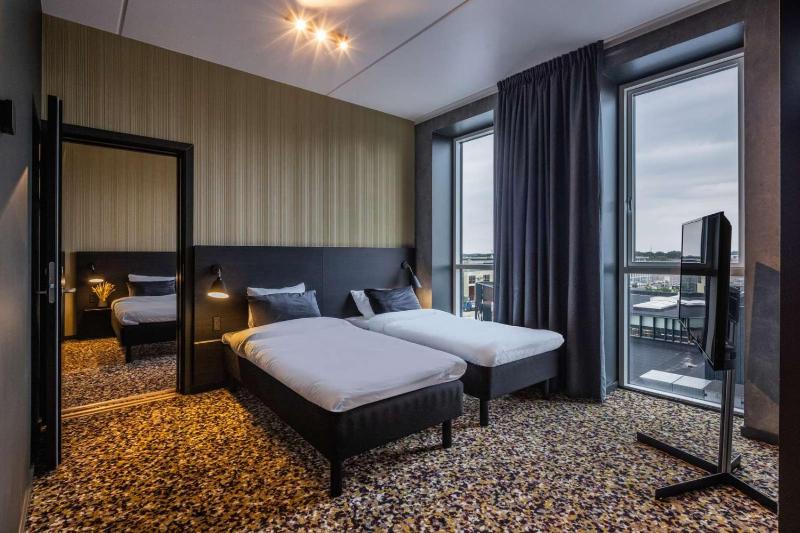 Family Room with Balcony image 4