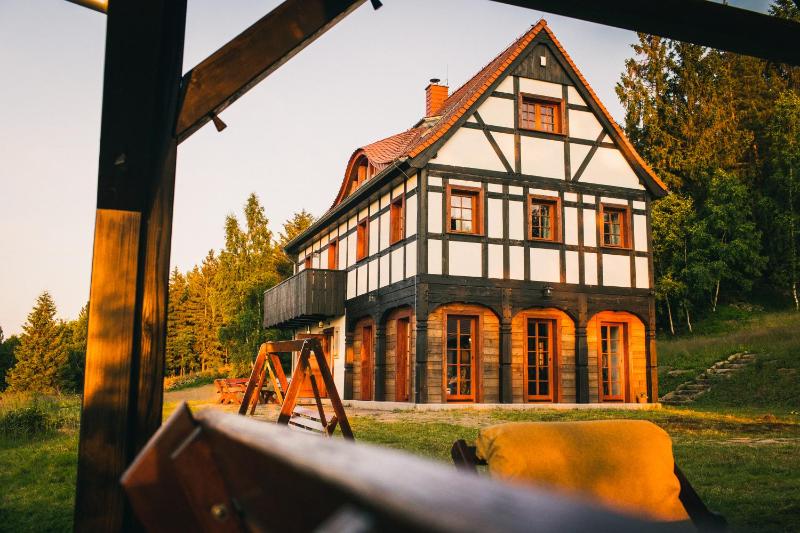 Izerski Horyzont - dom z balią w leśnej perspektywie Images