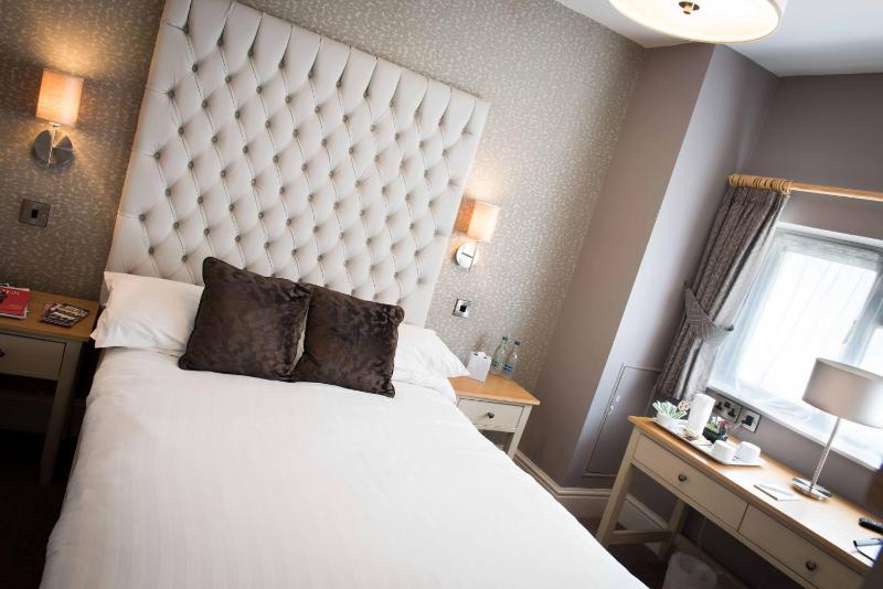 Standard Double Room image 2