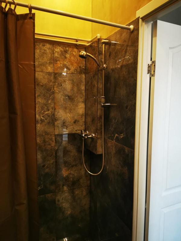 Twin Room  image 3