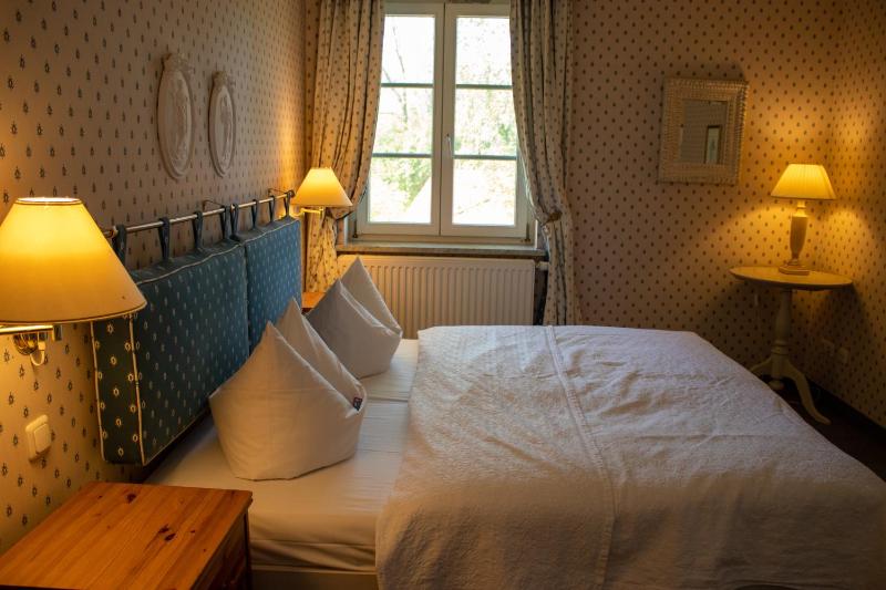 Standard Two-Bedroom Apartment with terrace image 2