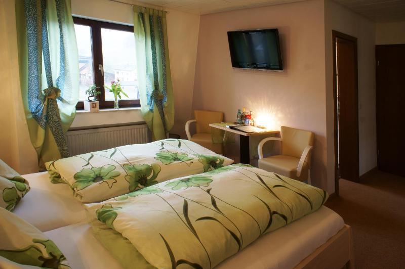 Standard Double Room image 4