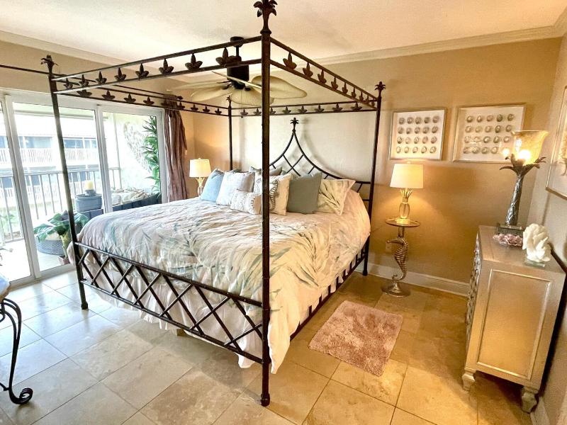 Two-Bedroom Apartment image 3