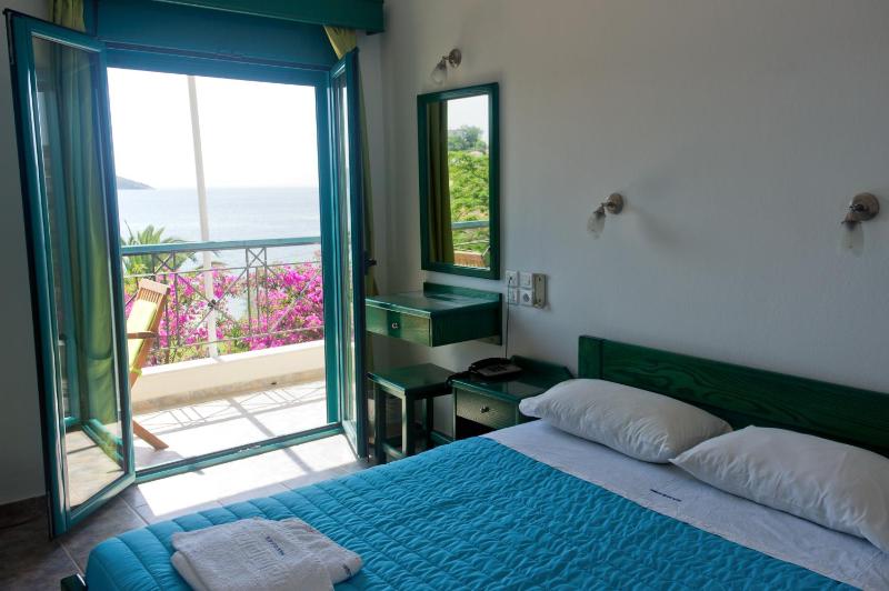 Angeliki Beach Hotel - image 18