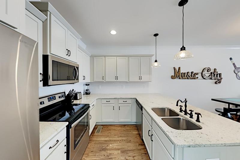 Two-Bedroom Townhouse image 3