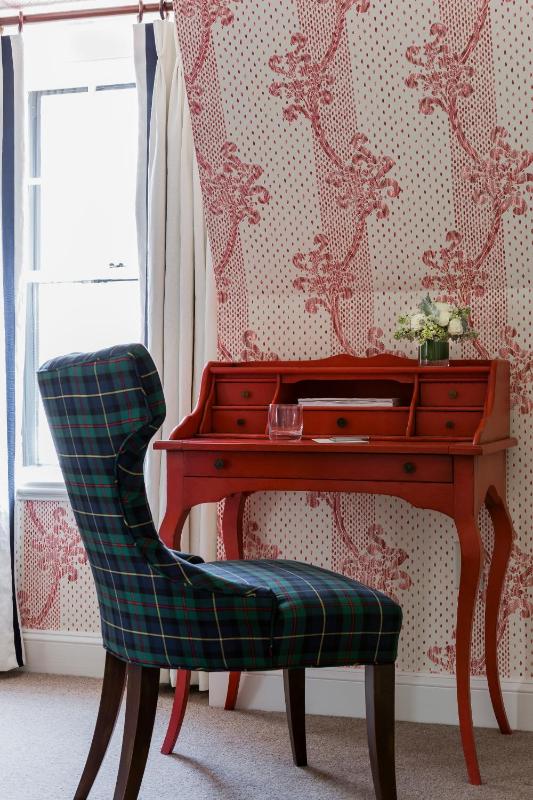 Deluxe King or Queen Room image 2