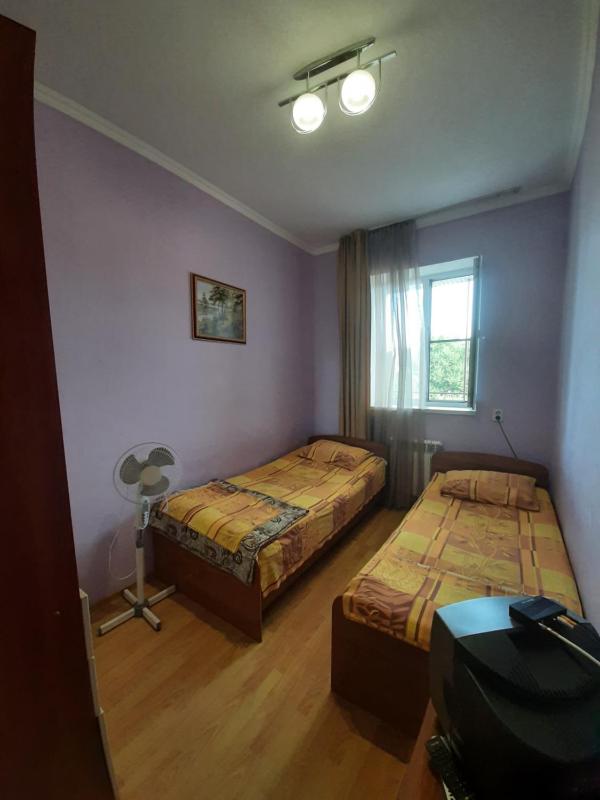 Budget Twin Room image 3