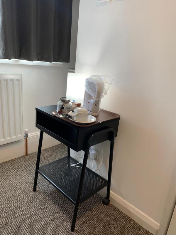 Budget Single Room image 4