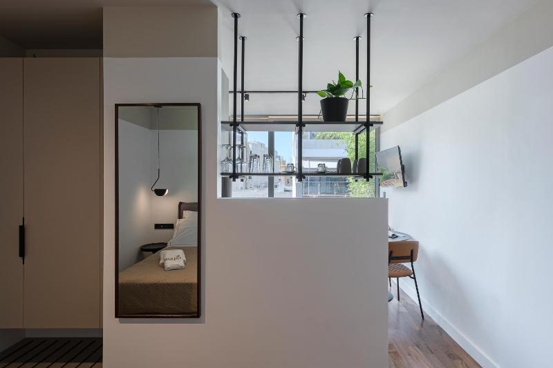 Studio with Terrace image 4