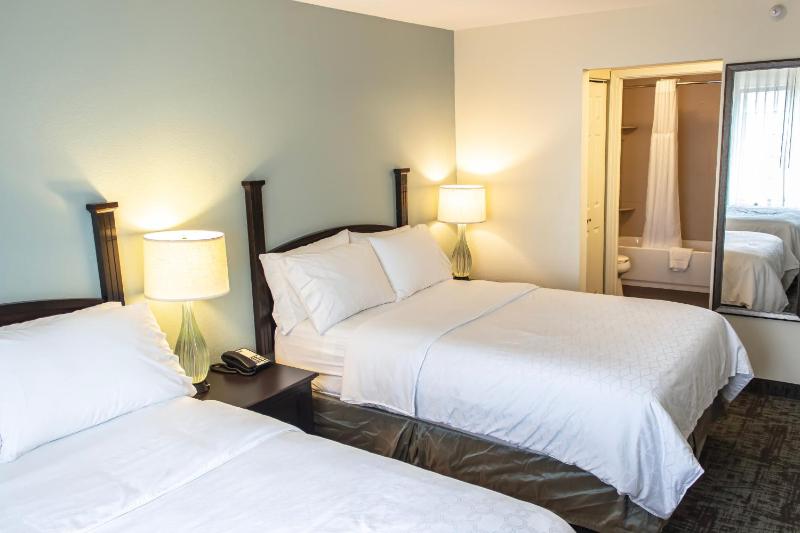 Suite - Non-Smoking image 2