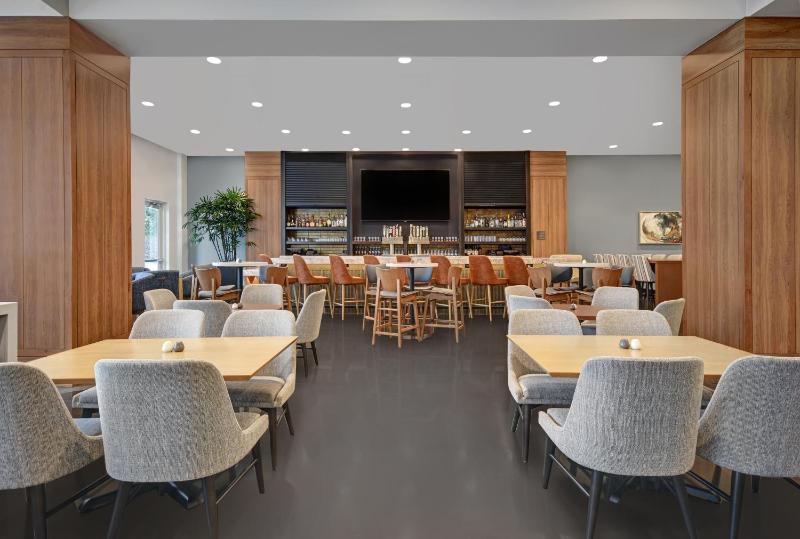 Staybridge Suites Houston Galleria Area By IHG - image 25