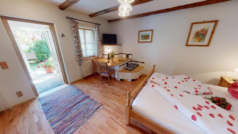 Double Room image 4