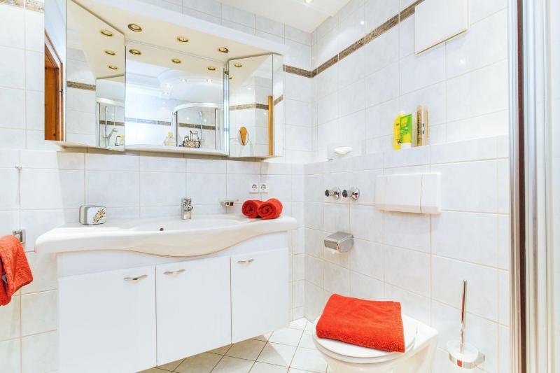 Apartment image 3