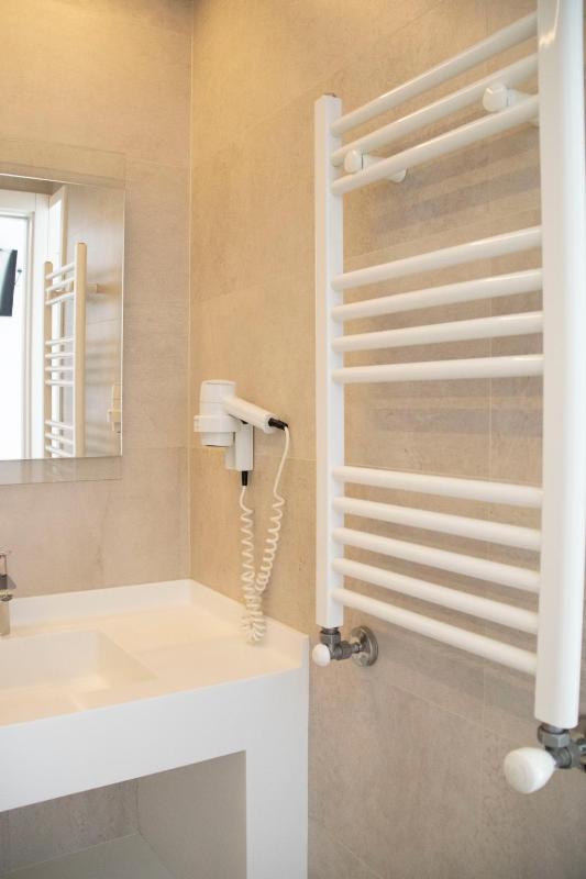 Standard Double or Twin Room image 1