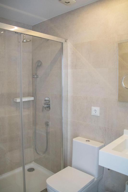 Standard Double or Twin Room image 3