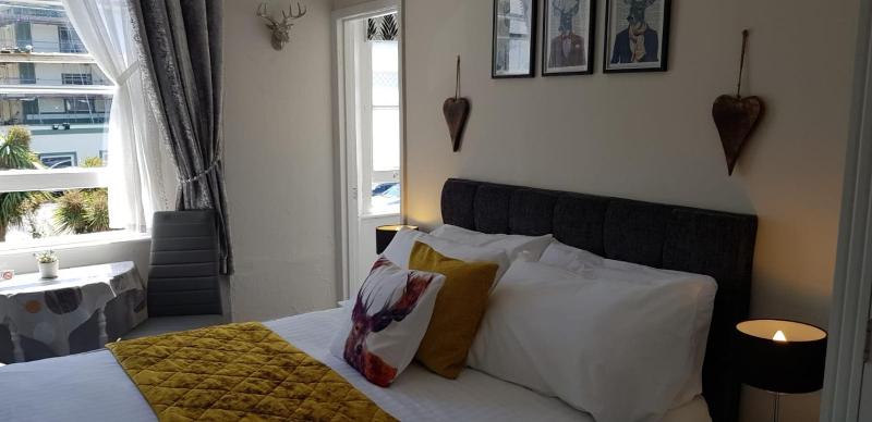 En Suite Double Room image 2