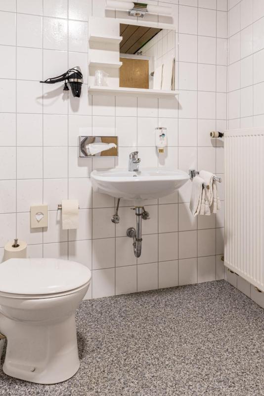 Standard Single Room image 2