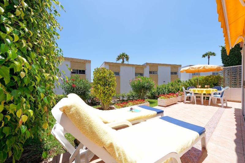 Apartment with Garden View image 1