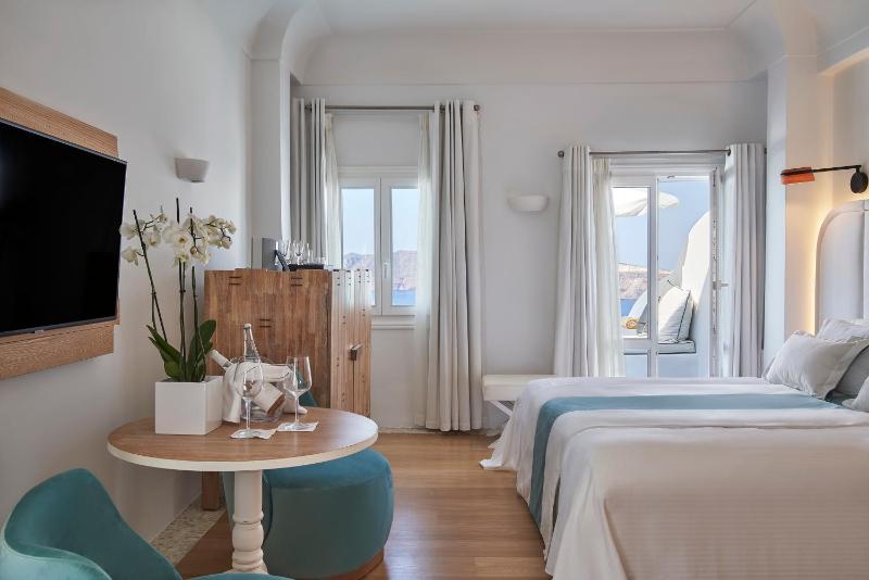 Wet Junior Suite with Open Air Jetted Tub & Caldera View image 3