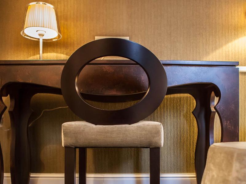 Junior Suite image 2