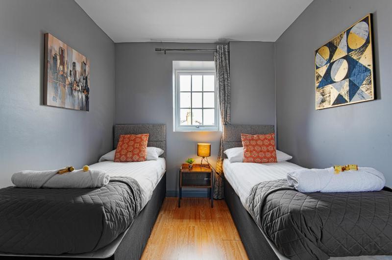 Deluxe Apartment image 3