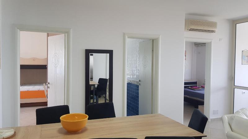 M&I Beach Apartment with Sea View - image 7