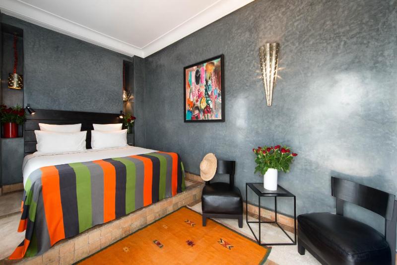 Deluxe Double Room with Bath image 1