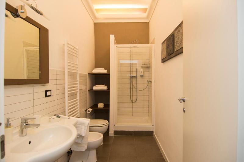 Triple Room image 2
