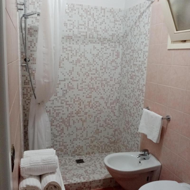 Deluxe Room image 2