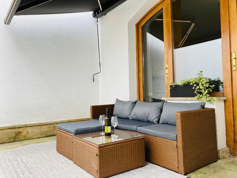 Apartment with Terrace image 2
